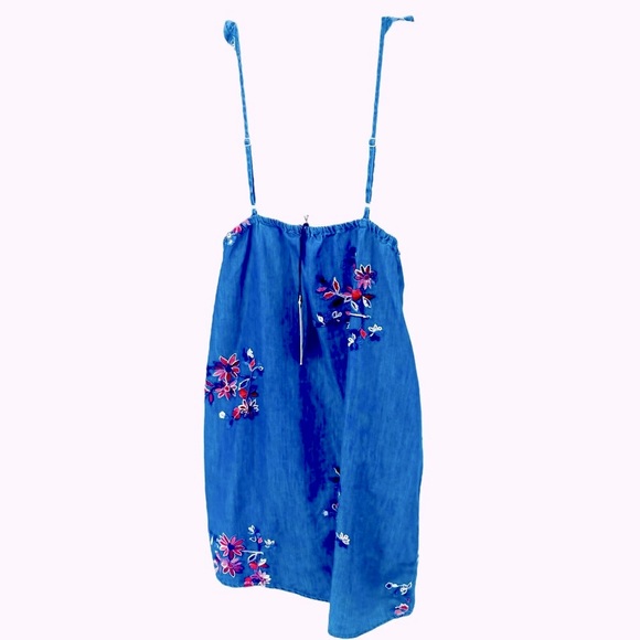 Romeo + Juliet Couture NEW Floral Embroidered Chambray Denim Mini Dress Small - Picture 7 of 9